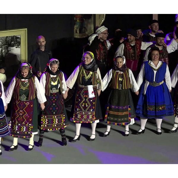 Στράτα
